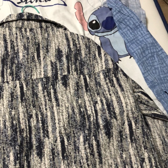 Men's black and white striped design style top - Picture 14 of 16